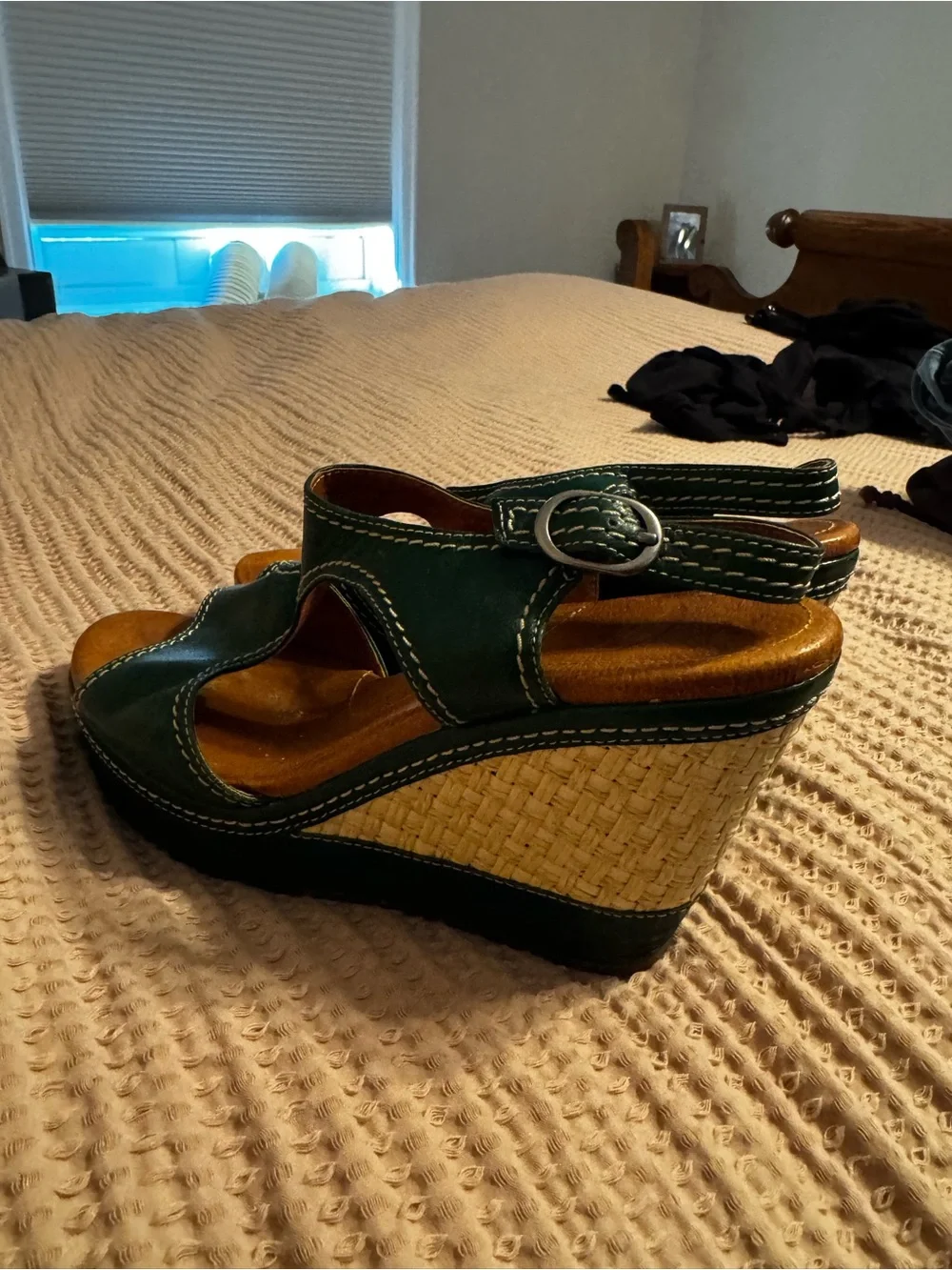 Naya Green Leather Wedge Sandals - Women 9.5